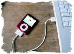 CHarging iPod nano 8GB with MacBook